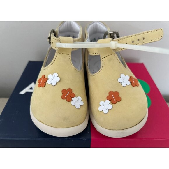 New! ASTER Shoes Mary Jane High Top Pale Yellow Cream Floral Size 4 / 20 - Picture 1 of 5